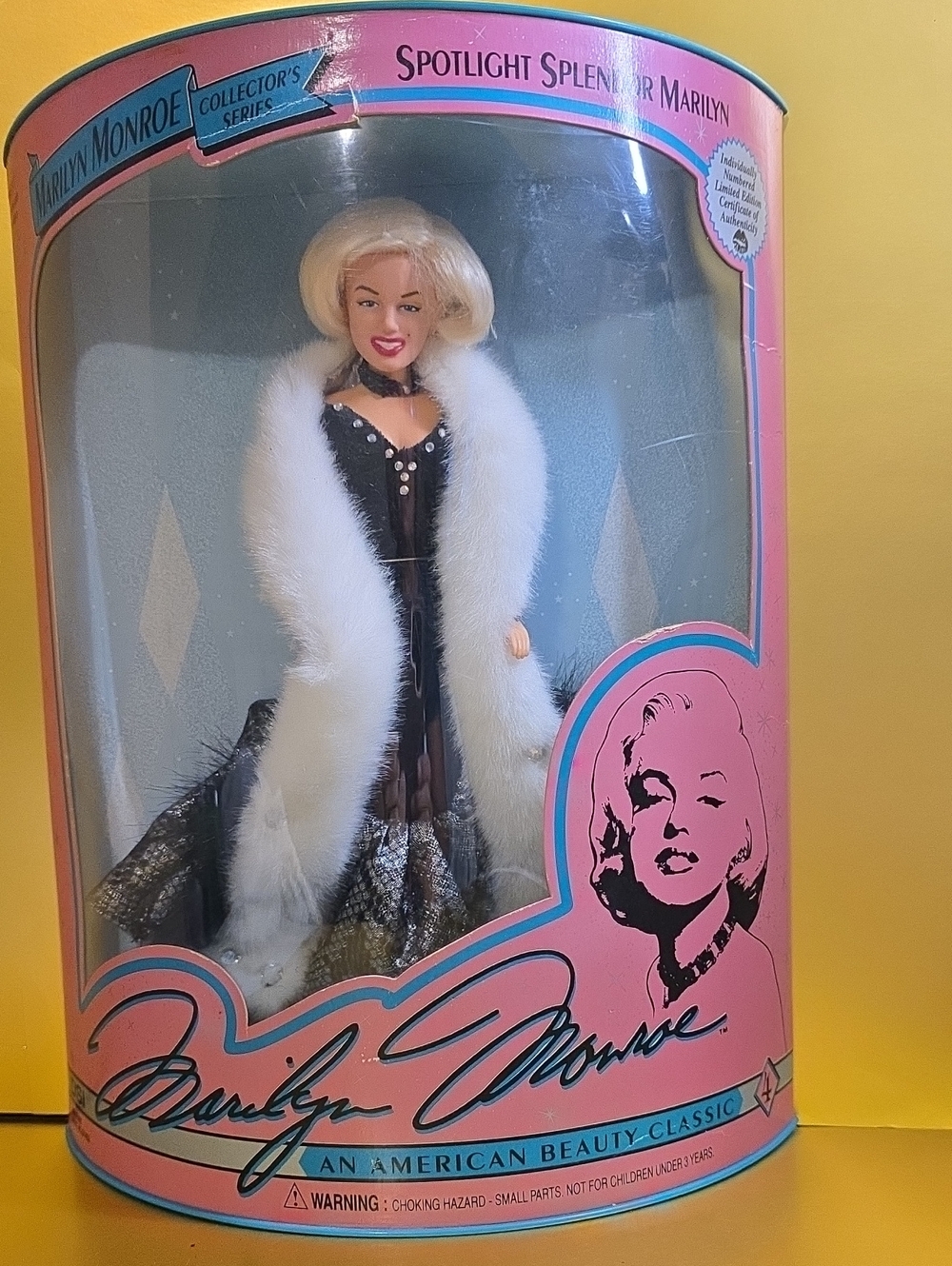 Marilyn Monroe White Faux Fur Stole with Black Evening Dress